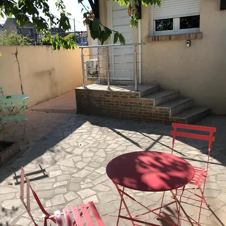 Alloappartmeuble_L'Emeraude Houilles Exterior photo